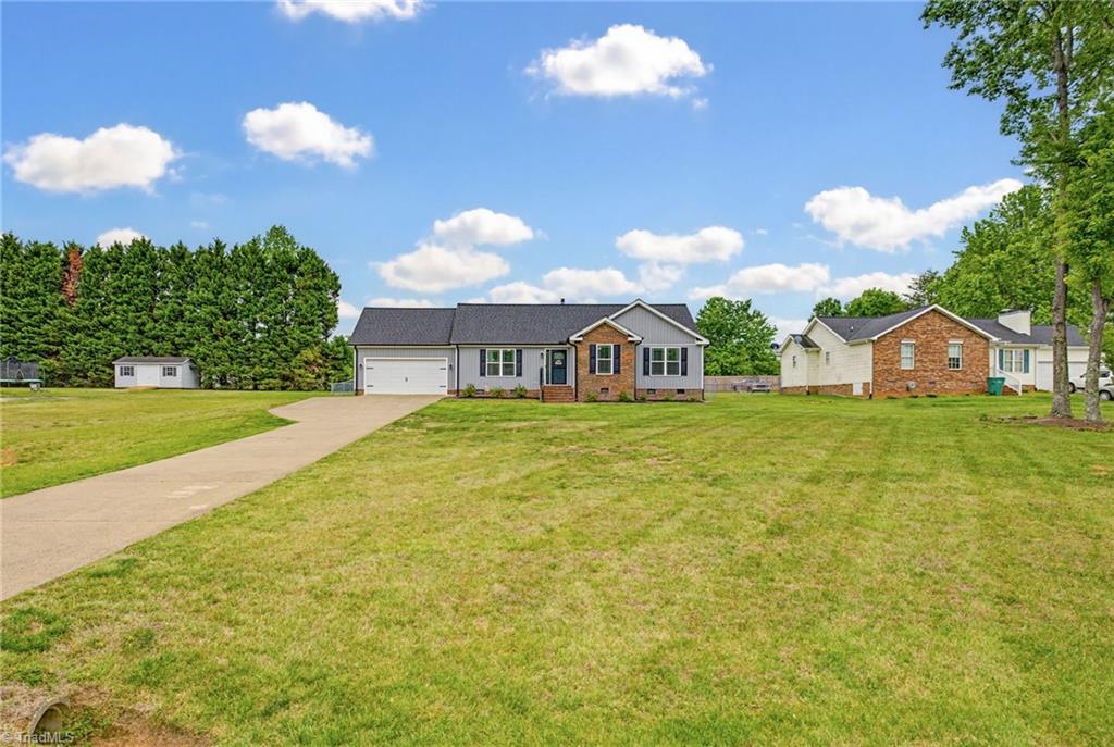 331 Tanglebrook Trail Eden, NC 27288 - Photo 2 of 30