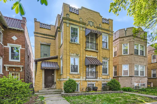 $624,900 | 6431 North Campbell Avenue, Chicago, IL 60645