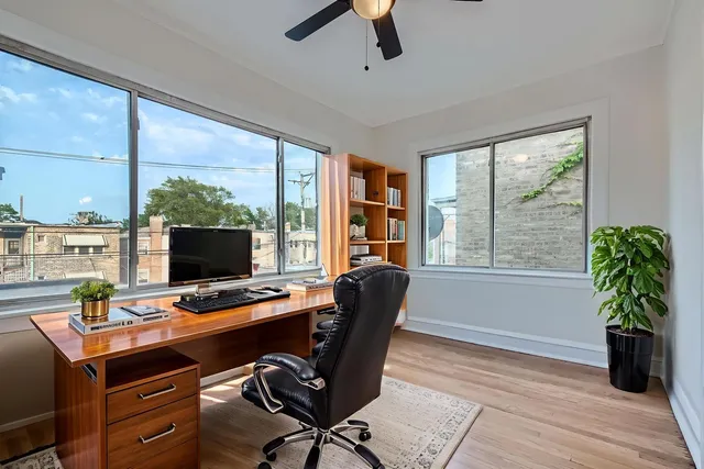 $624,900 | 6431 North Campbell Avenue, Chicago, IL 60645