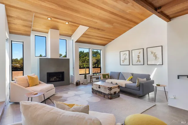 $1,595,000 | 279 Grey Whale, The Sea Ranch, CA 95497