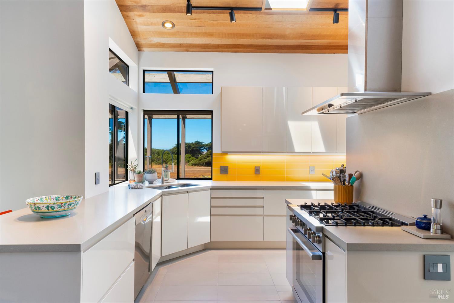 279 Grey Whale The Sea Ranch, CA 95497 - Photo 16 of 68