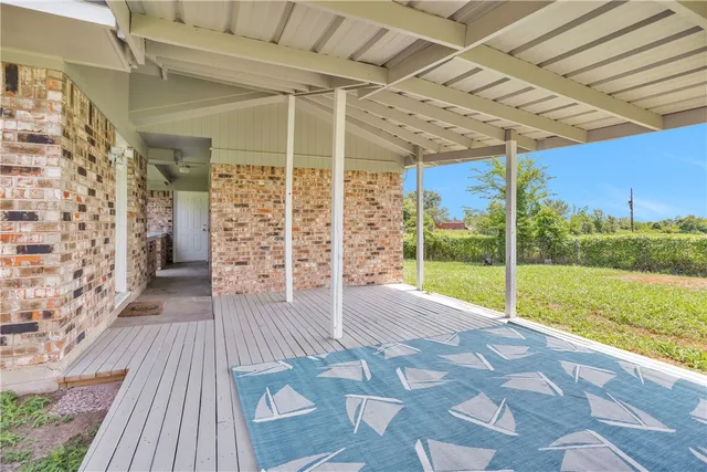 $279,000 | 21356 Highway 90, Sabinal, TX 78881