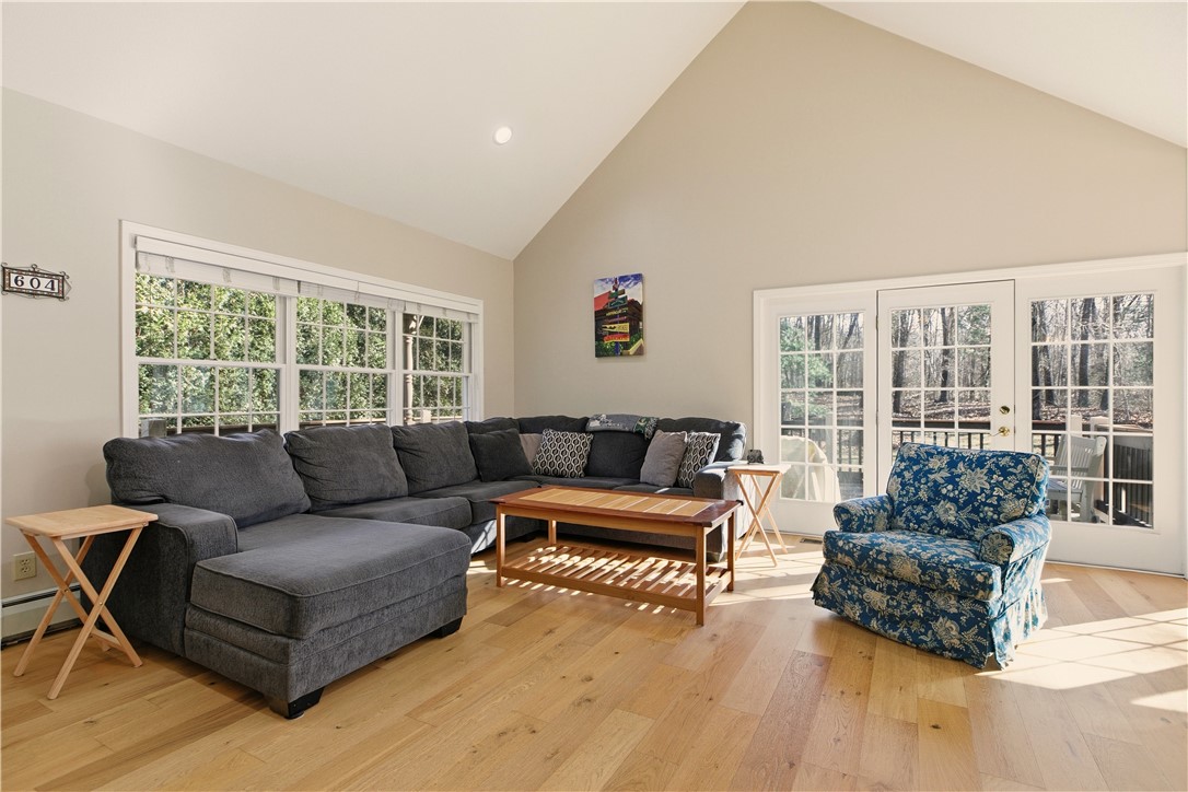 141 Laurel Ridge Lane North Kingstown, RI 02852 - Photo 13 of 35