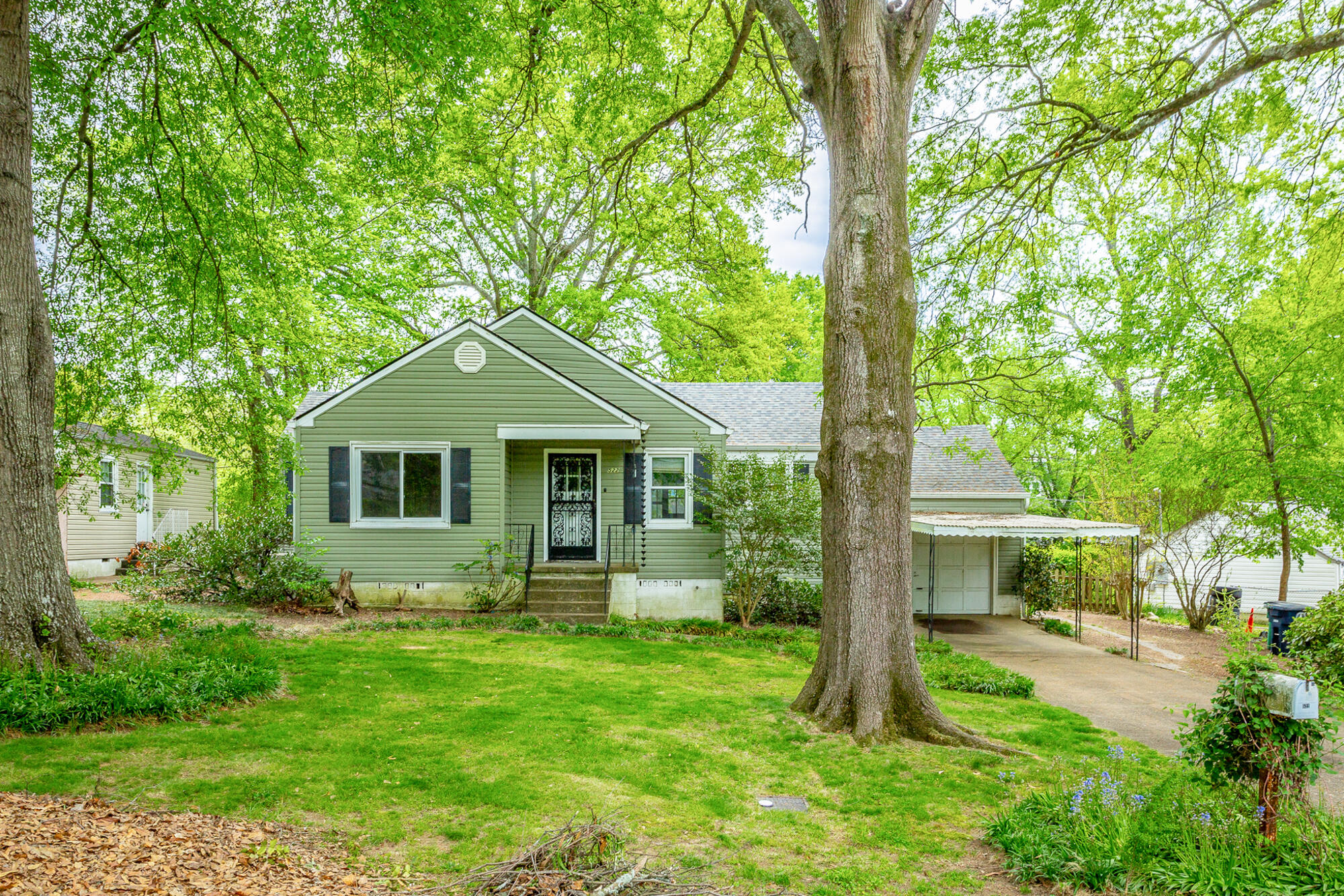 522 Sharondale Road Chattanooga, TN 37412 - Photo 1 of 24 Welcome to 522 Sharondale Road!