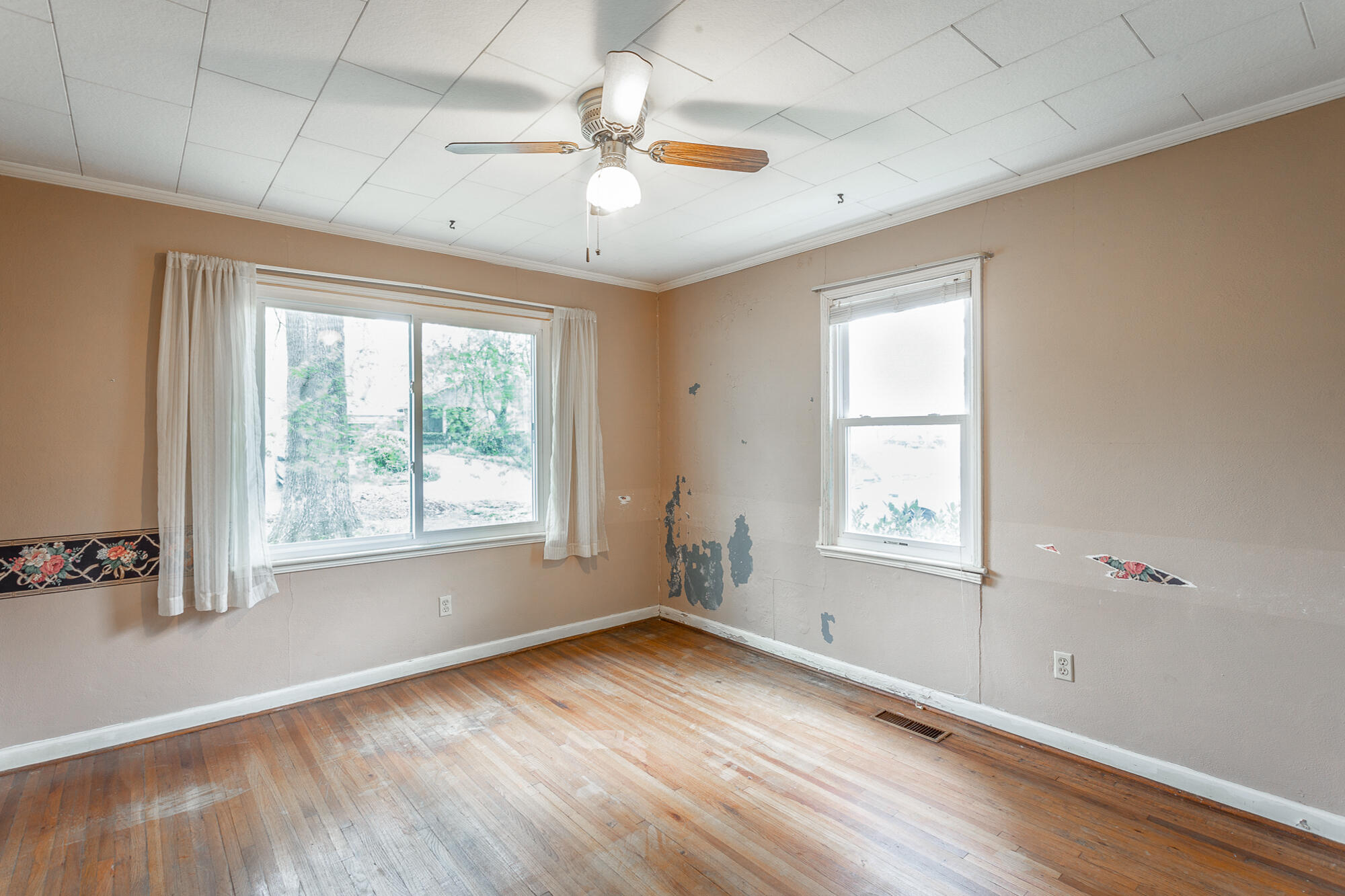 522 Sharondale Road Chattanooga, TN 37412 - Photo 23 of 24 Bedroom 3