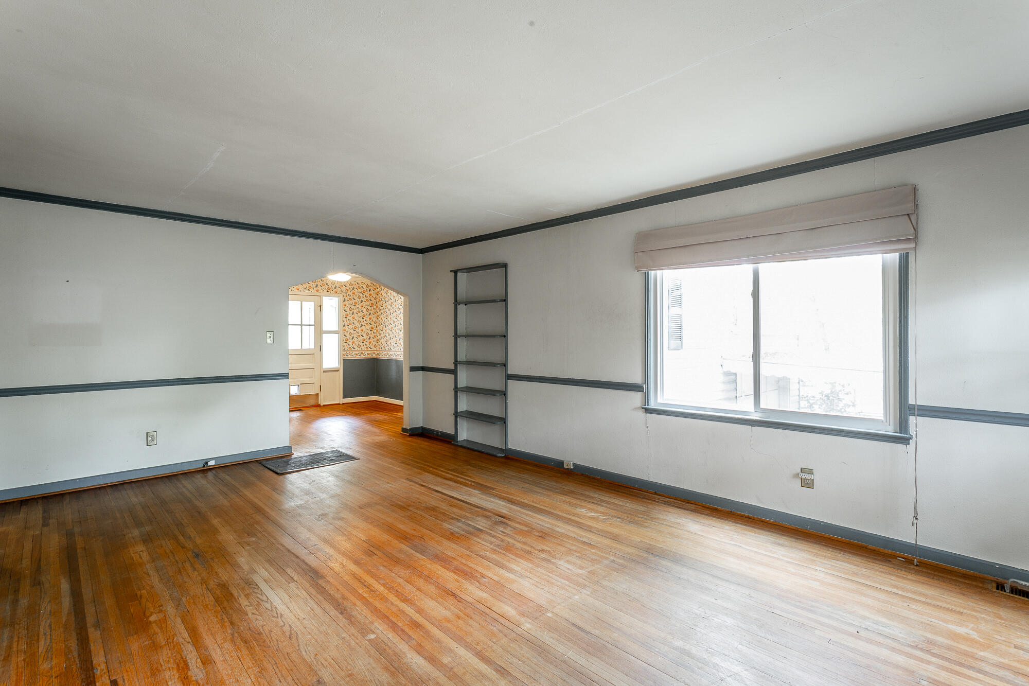 522 Sharondale Road Chattanooga, TN 37412 - Photo 7 of 24 Large living room