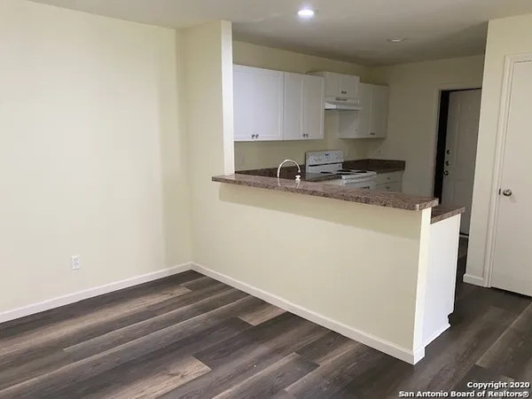 $1,350 | 5607 Lakebend W Drive, Unit 1, San Antonio, TX 78244