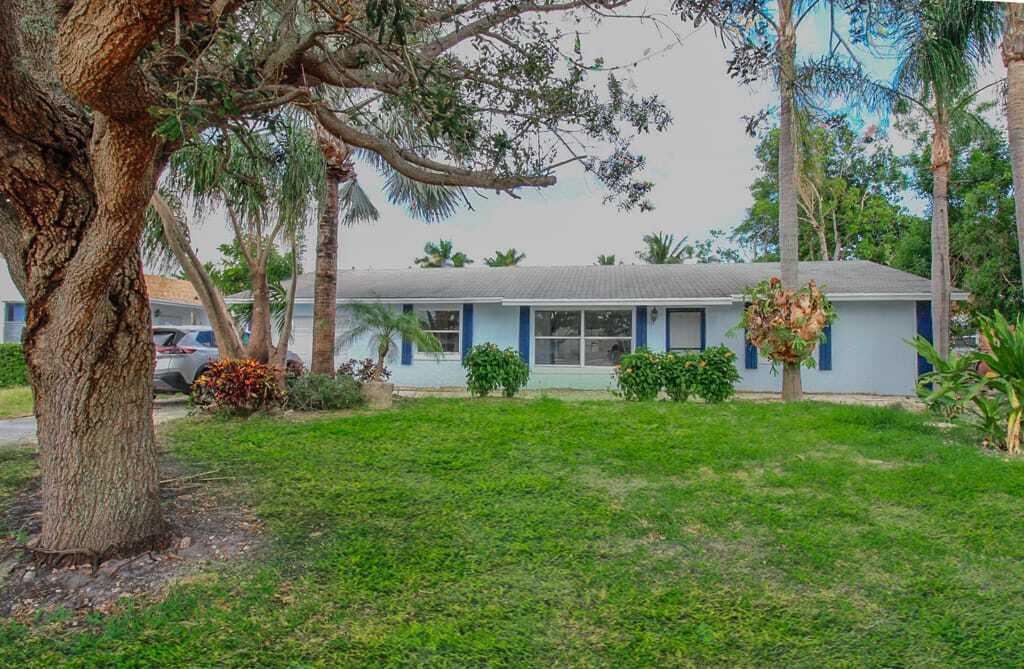 1099 Oleander Road Lantana, FL 33462 - Photo 2 of 18 IMG-20231101-WA0023