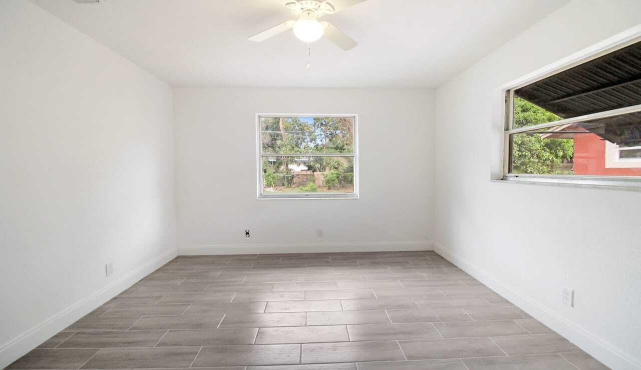 1099 Oleander Road Lantana, FL 33462 - Photo 7 of 18 IMG-20231130-WA0005