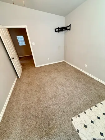 $1,000 | 161 Water Street, Unit B, Pipe Creek, TX 78063