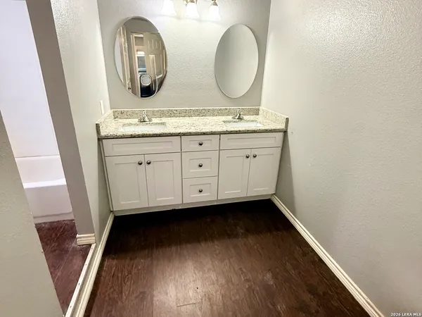 $1,000 | 161 Water Street, Unit B, Pipe Creek, TX 78063