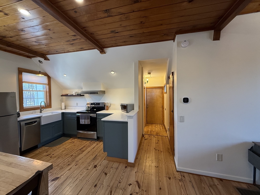 131 School Street, Unit 2R North Brookfield, MA 01535 - Photo 4 of 18