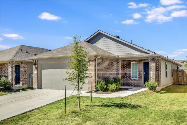 $1,800 | 17409 Ginning Court, Elgin, TX 78621