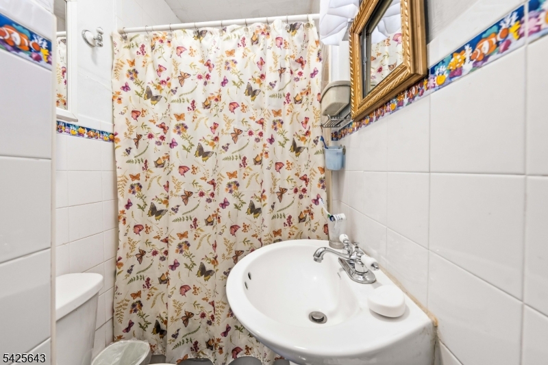 528 Spring Street, Unit 3 Elizabeth, NJ 07201 - Photo 15 of 18