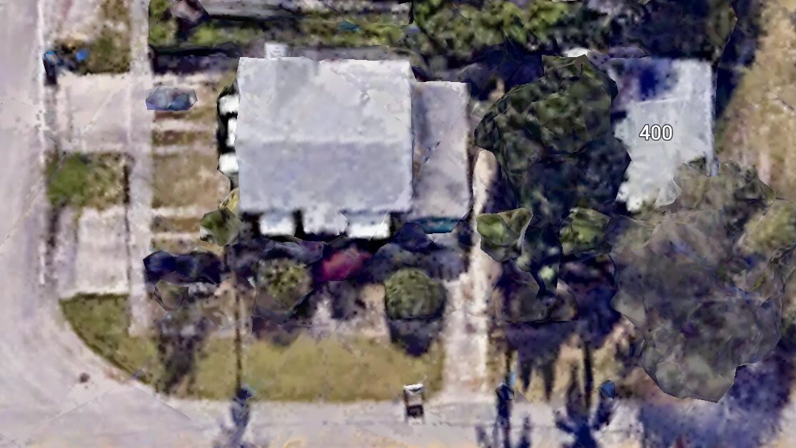 an outdoor view of the house