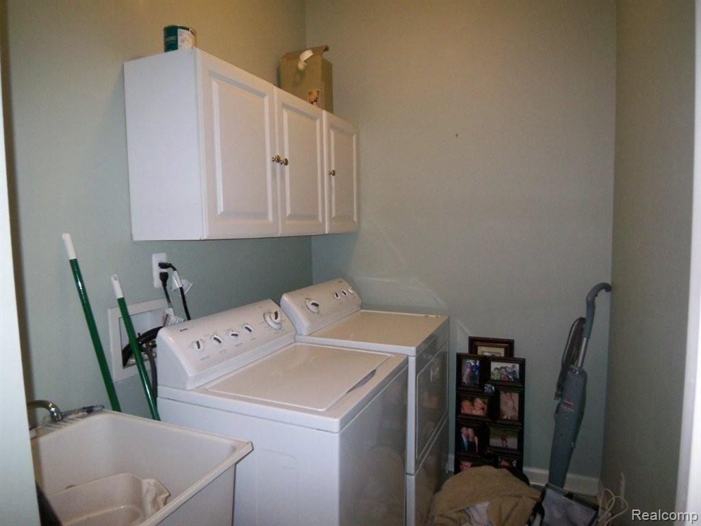Laundry Room.JPG