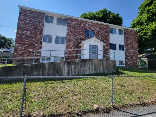 $249,900 | 5 Lenox Street, Unit 4, Lowell, MA 01852