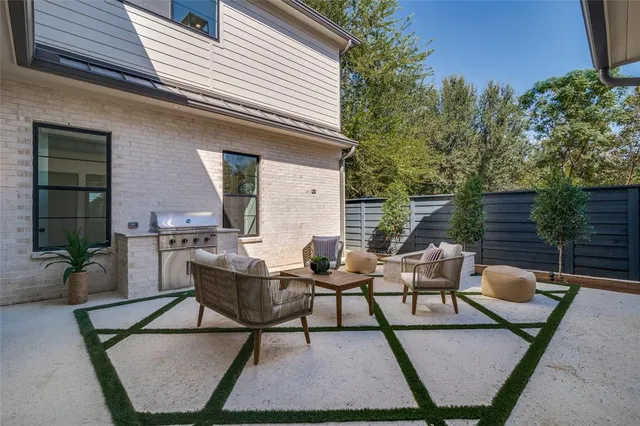 $15,000 | 9233 East Lake Highlands Drive, Dallas, TX 75218