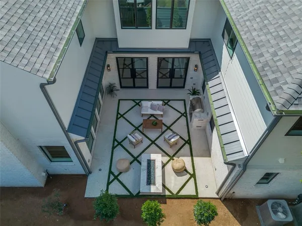 a view of entryway