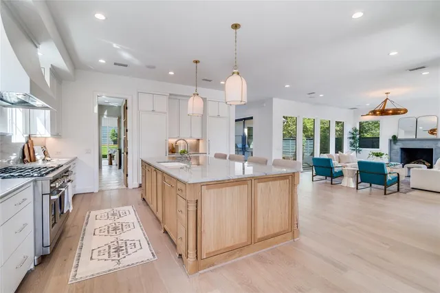 $15,000 | 9233 East Lake Highlands Drive, Dallas, TX 75218