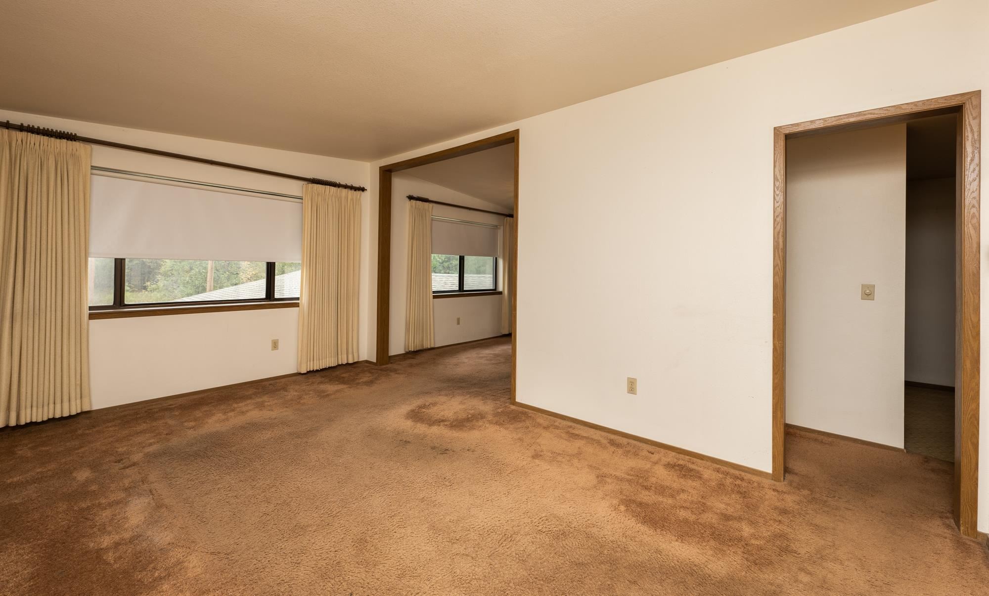 7315 North Adams Road Spokane, WA 99217 - Photo 4 of 28