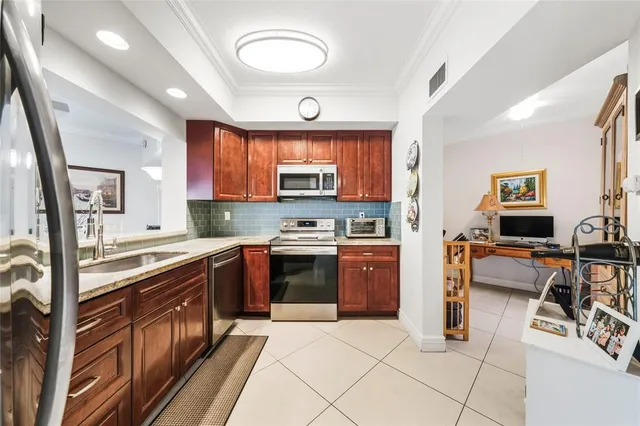 $399,900 | 6606 Villa Sonrisa Drive, Unit 910, Boca Raton, FL 33433