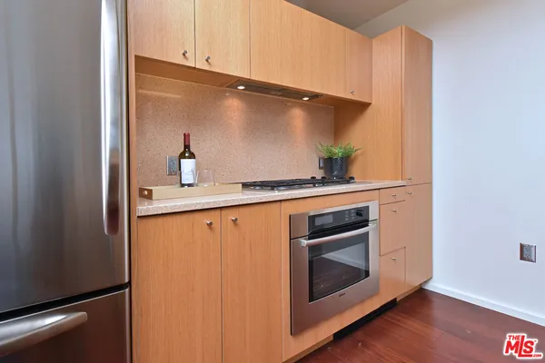 $575,000 | 1155 South Grand Avenue, Unit 915, Los Angeles, CA 90015