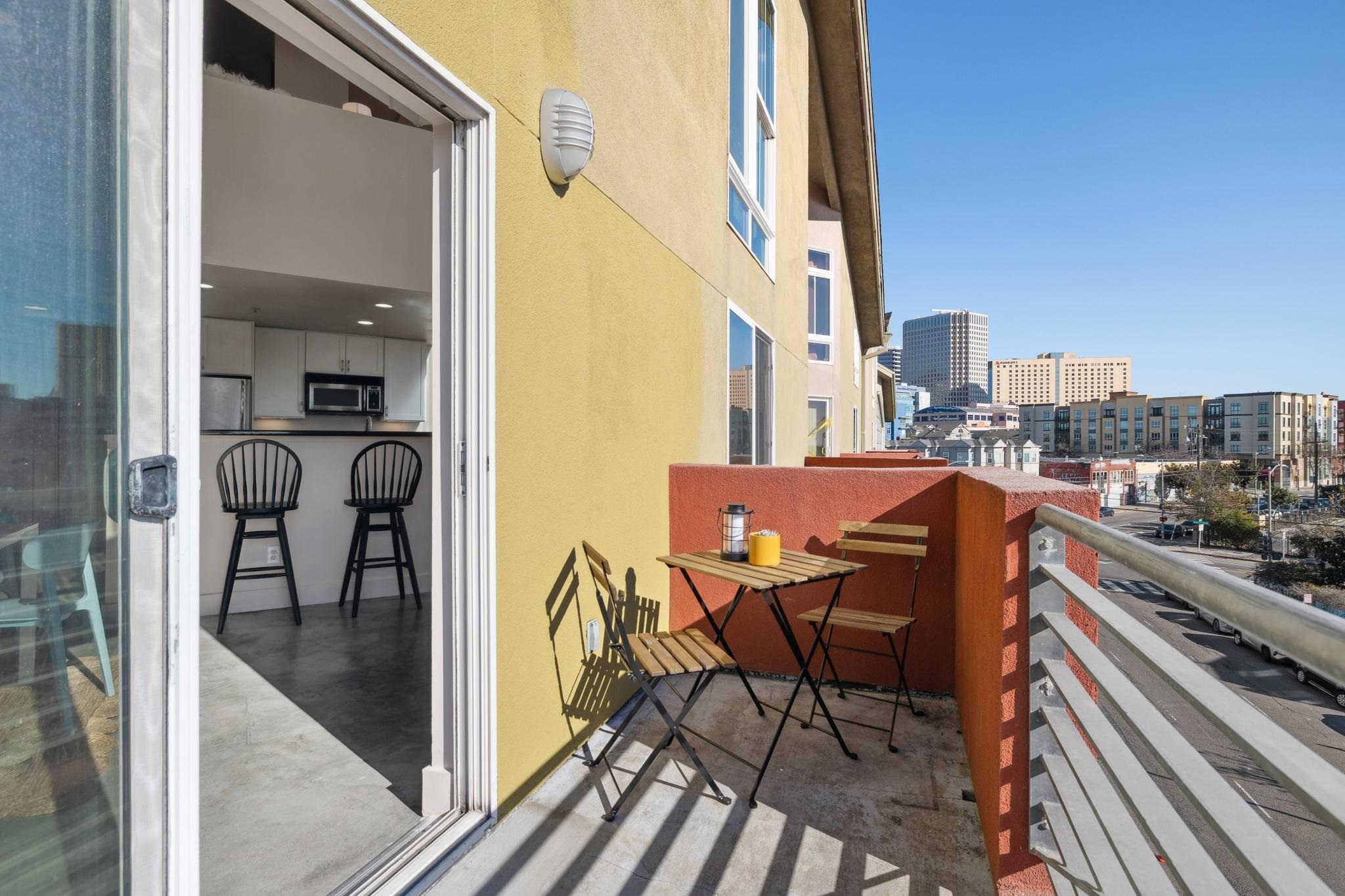 675 8th Street, Unit 10 Oakland, CA 94607 - Photo 29 of 40 a view of balcony and patio