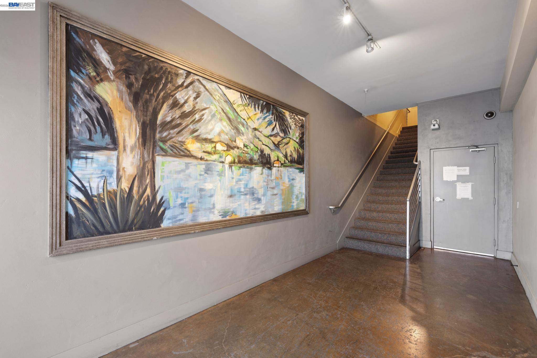 675 8th Street, Unit 10 Oakland, CA 94607 - Photo 4 of 40