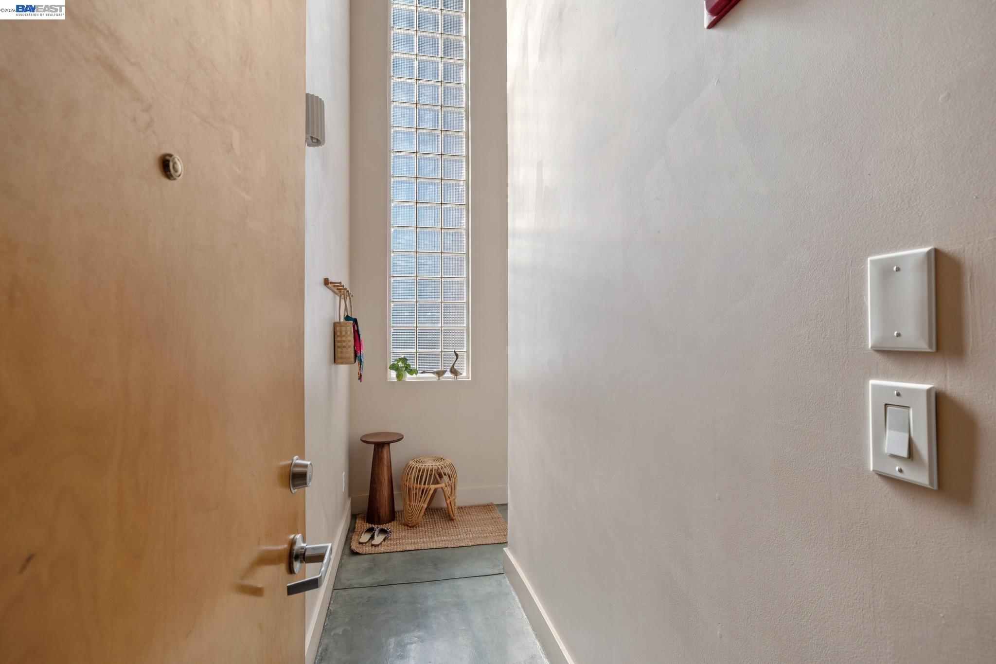 675 8th Street, Unit 10 Oakland, CA 94607 - Photo 5 of 40