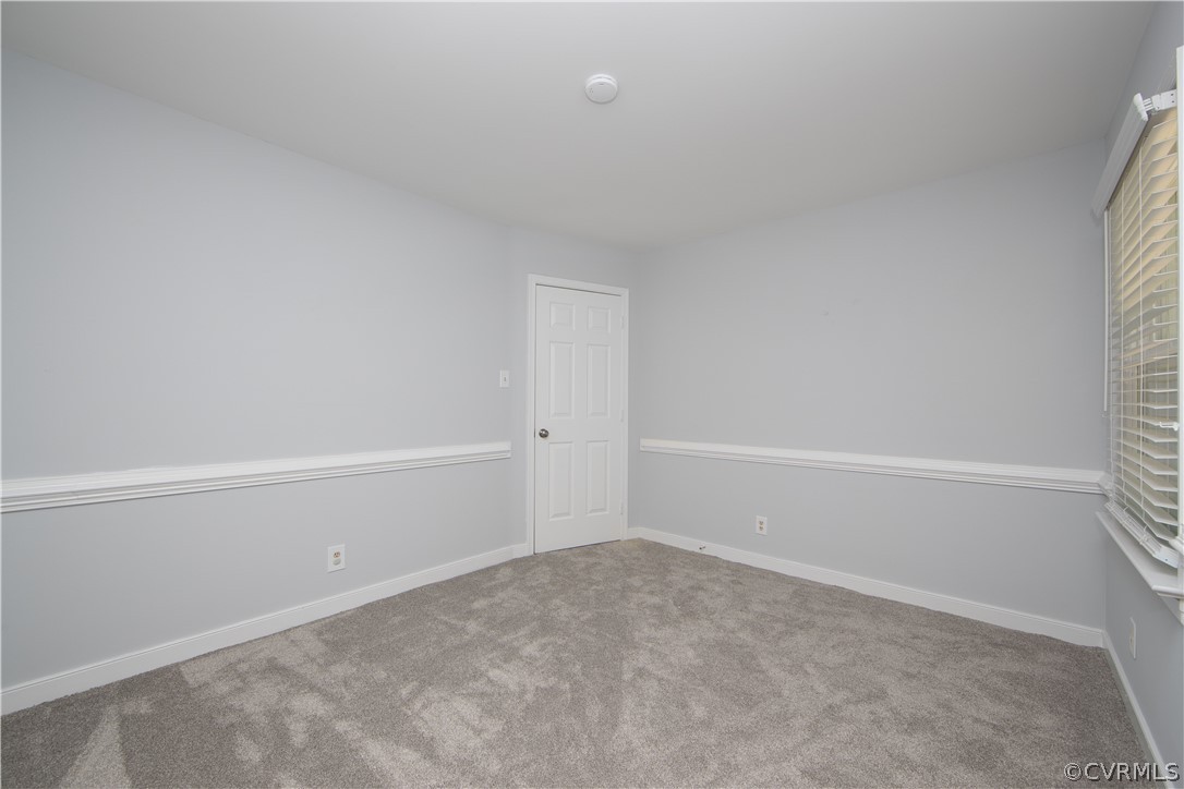 4915 Cedar Cliff Road Chester, VA 23831 - Photo 24 of 35 a view of an empty room