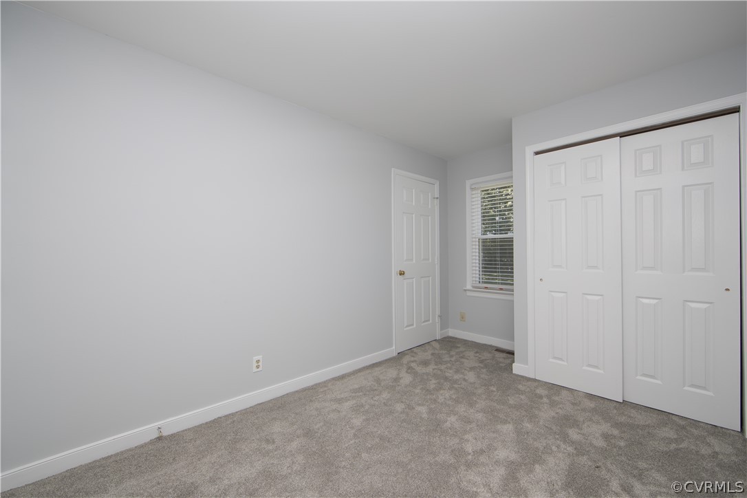 4915 Cedar Cliff Road Chester, VA 23831 - Photo 25 of 35 a view of an empty room