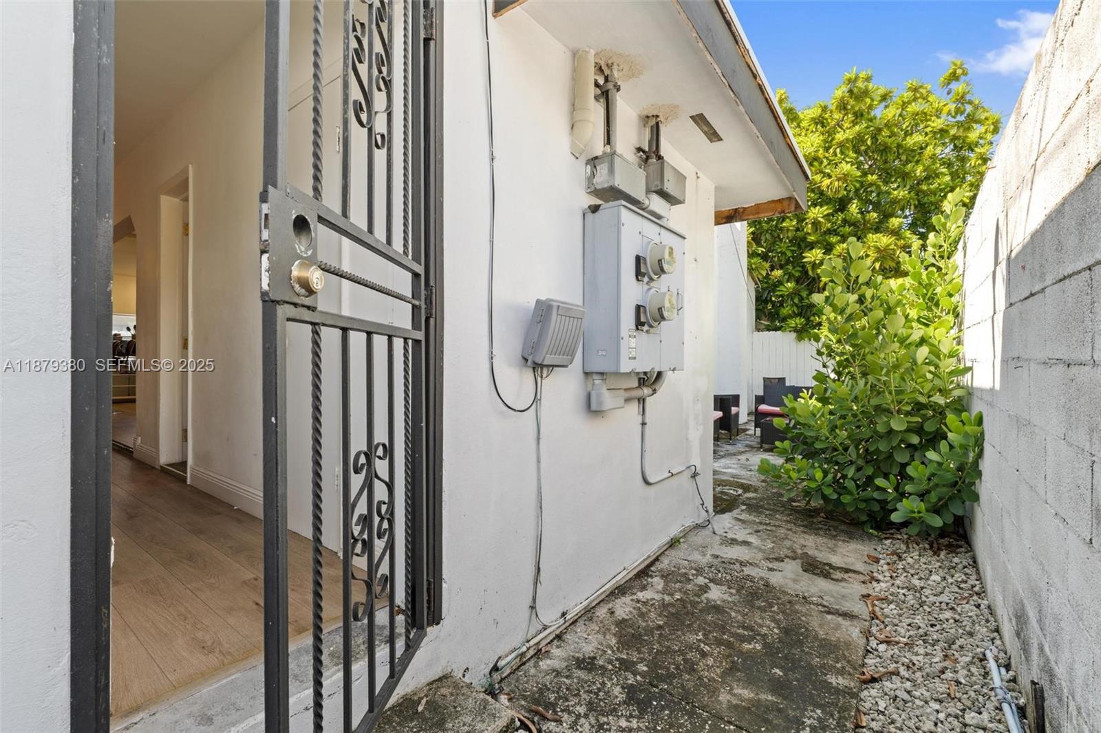 2453 Southwest 17th Street, Unit 2453 Miami, FL 33145 - Photo 20 of 22