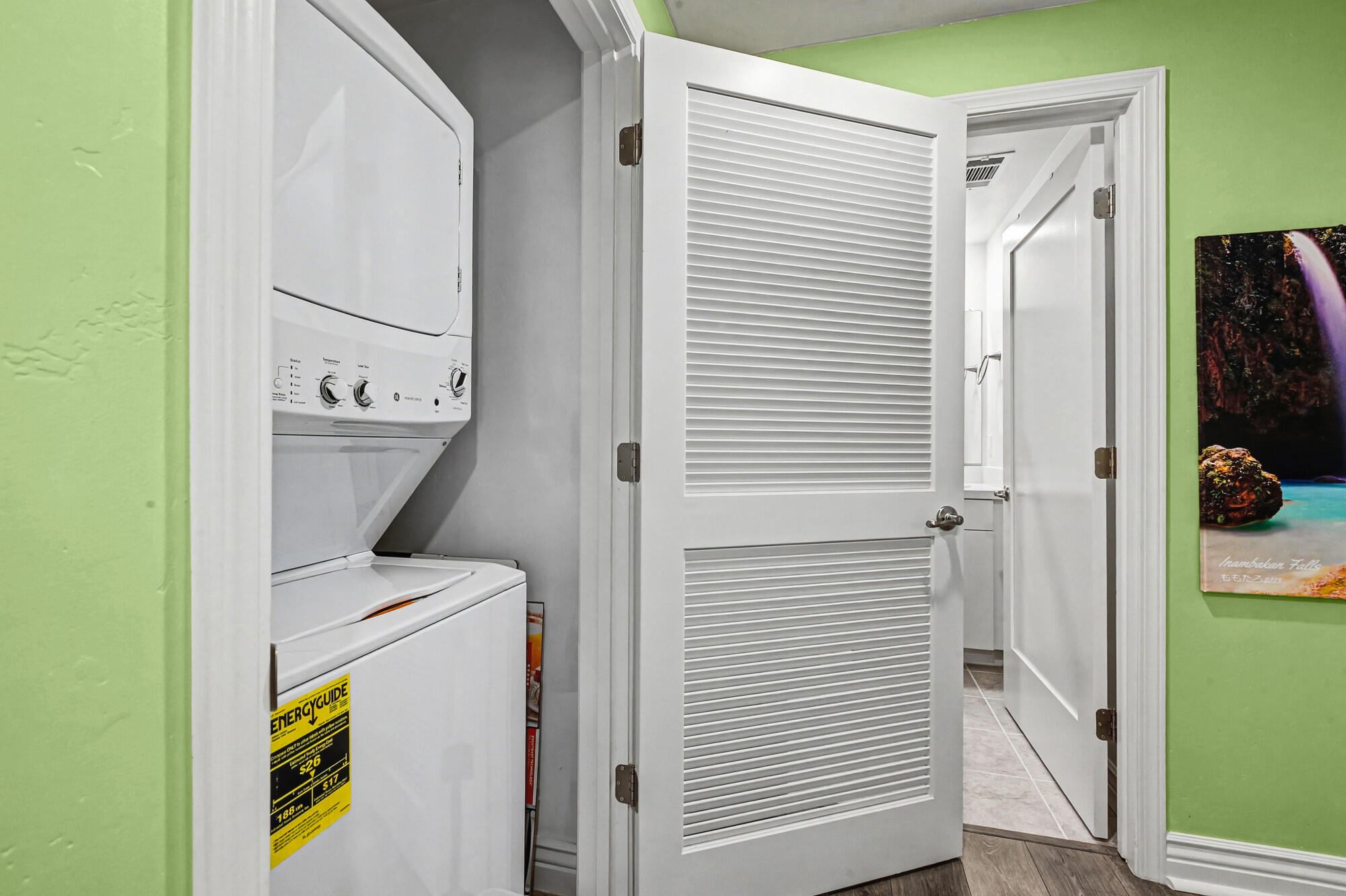 925 Madonna Road, Unit 101 San Luis Obispo, CA 93405 - Photo 12 of 28 Laundry