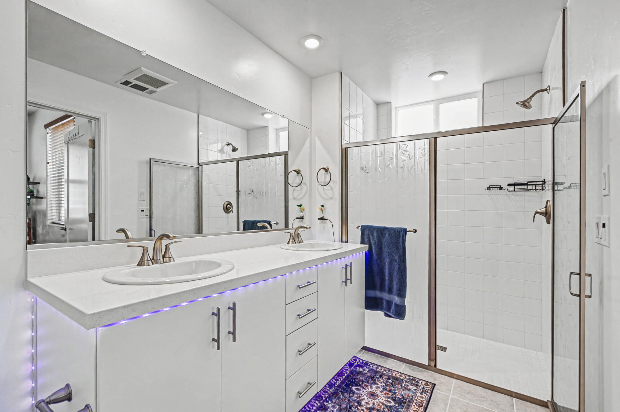 925 Madonna Road, Unit 101 San Luis Obispo, CA 93405 - Photo 13 of 28 Primary Bath1