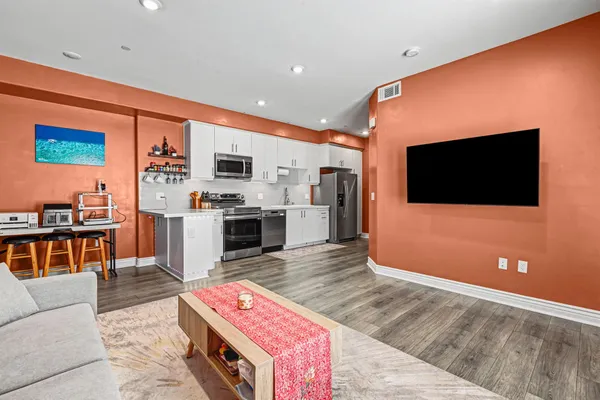 $659,000 | 925 Madonna Road, Unit 101, San Luis Obispo, CA 93405