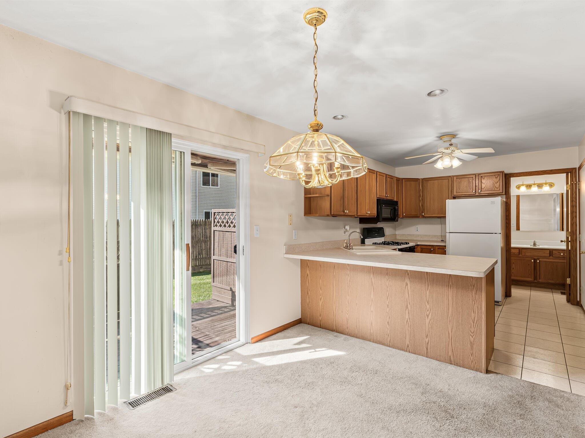 141 Indian Ridge, Unit 4 Michigan City, IN 46360 - Photo 4 of 14 2048x1536
