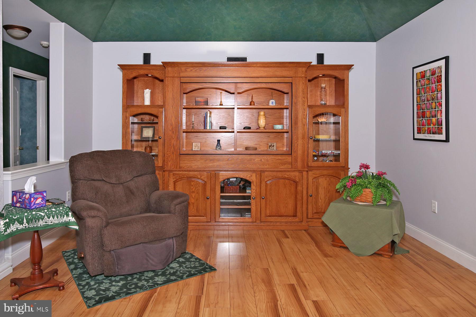 1023 Alden Way Lebanon, PA 17042 - Photo 19 of 74 Built in Cabinetry