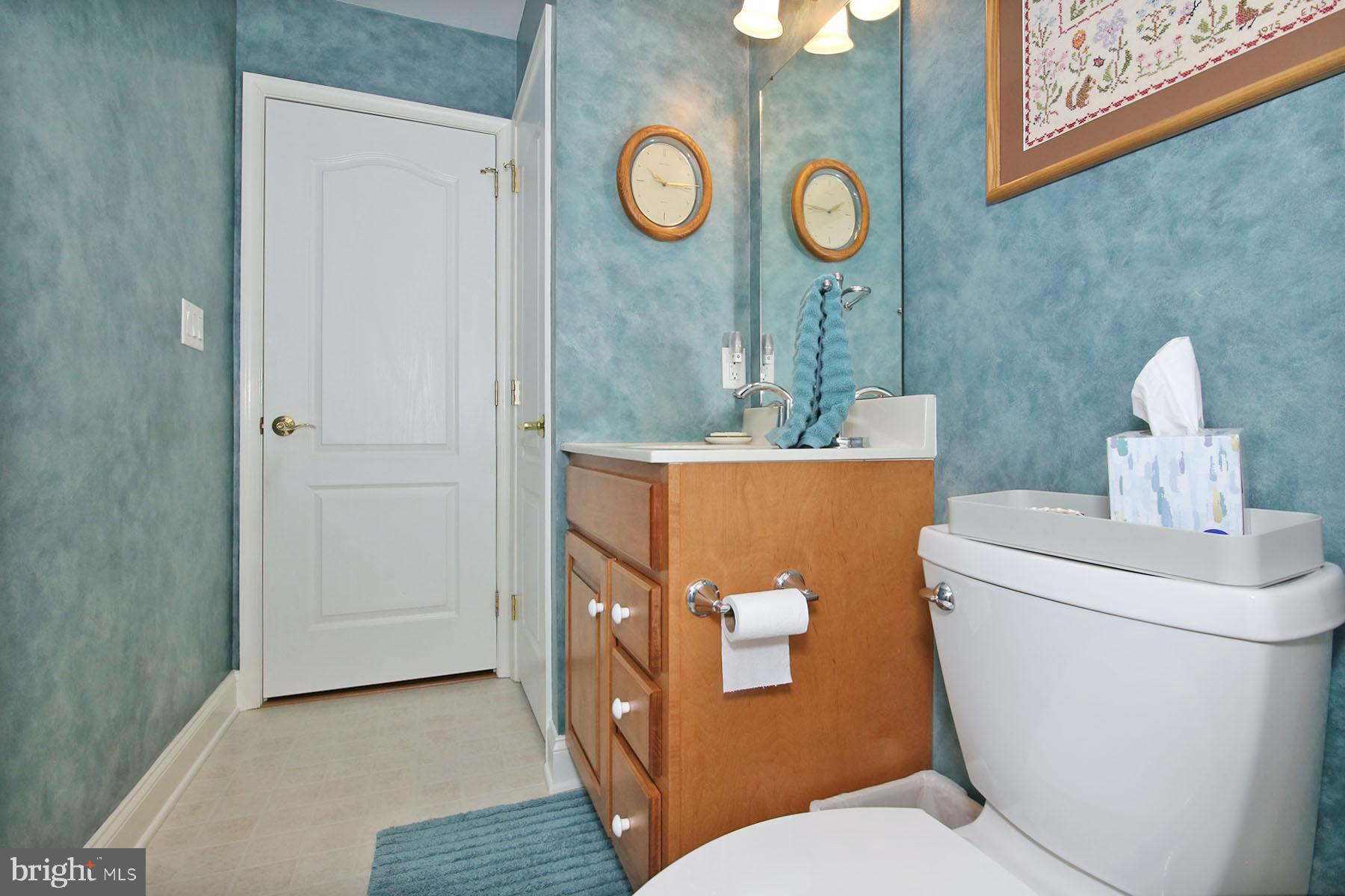 1023 Alden Way Lebanon, PA 17042 - Photo 23 of 74 Main Bath