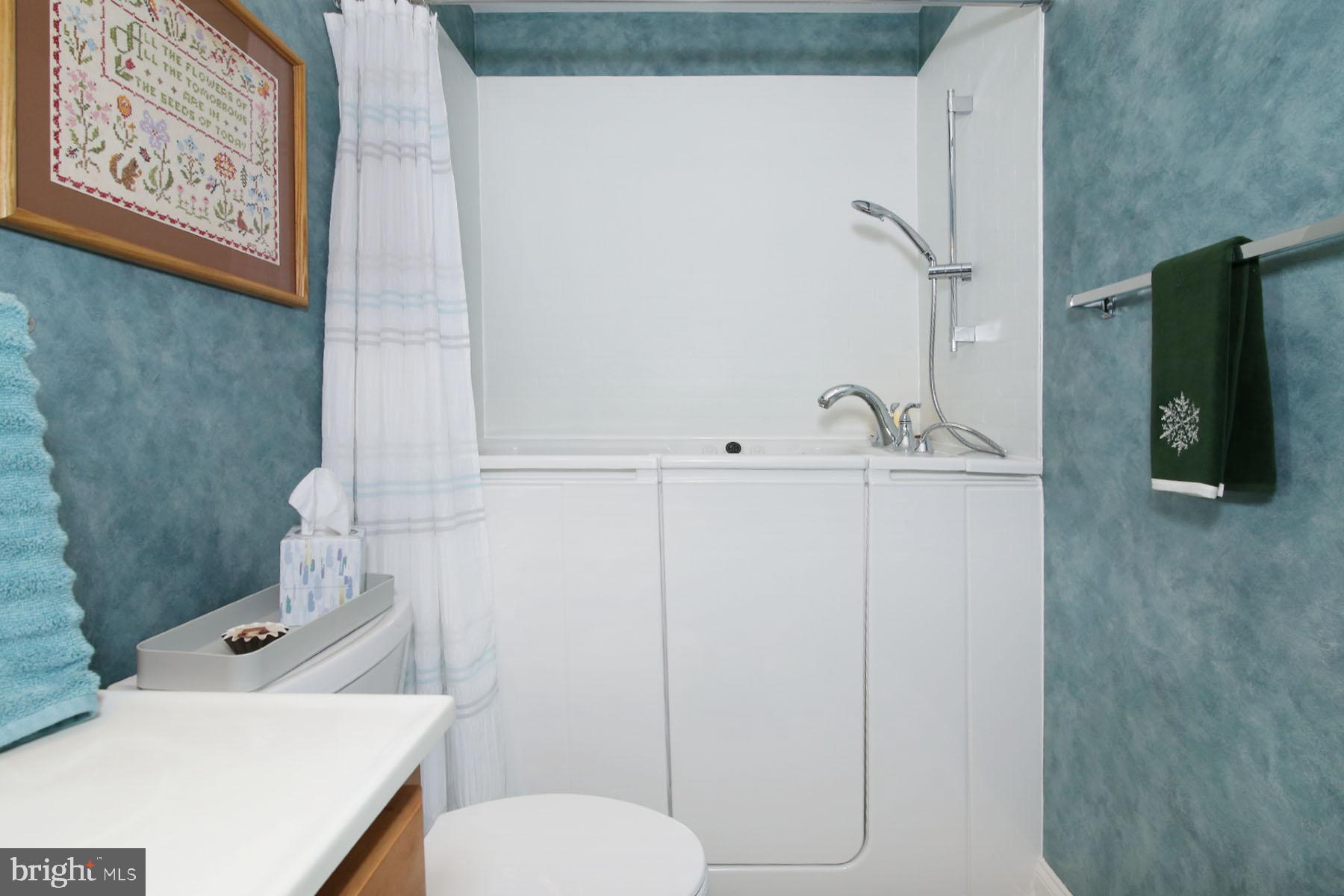 1023 Alden Way Lebanon, PA 17042 - Photo 25 of 74 a bathroom with a sink toilet and shower