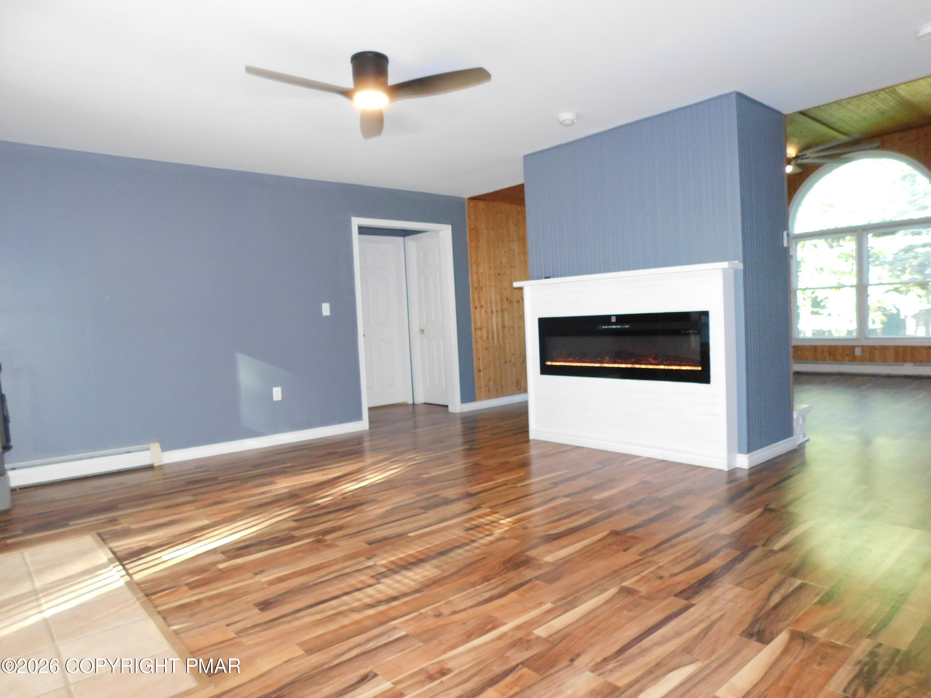 552 West Chipmunk Road Bushkill, PA 18324 - Photo 11 of 50 Dining Room