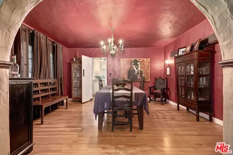 $2,300,000 | 457 North Orange Drive, Los Angeles, CA 90036