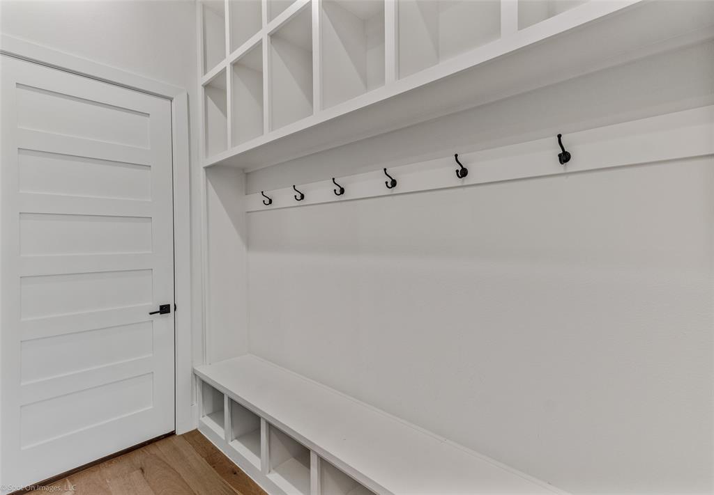 7 Center Court Heath, TX 75032 - Photo 23 of 37 a view of an empty walk in closet