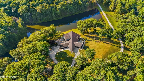 $2,900,000 | 1527 Terry Road, Oneida, TN 37841