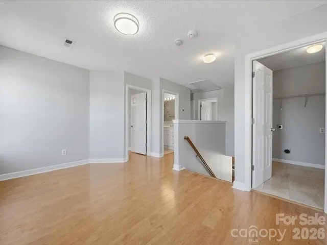 $355,000 | 1968 8th St Lane Southeast, Hickory, NC 28602