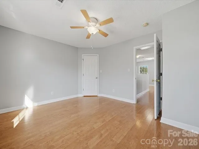 $355,000 | 1968 8th St Lane Southeast, Hickory, NC 28602