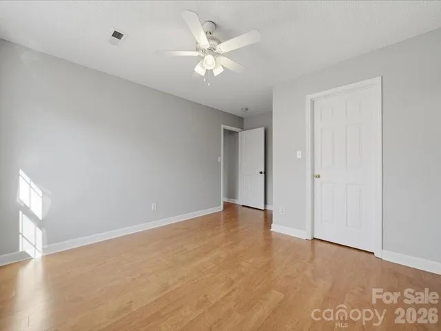 $355,000 | 1968 8th St Lane Southeast, Hickory, NC 28602