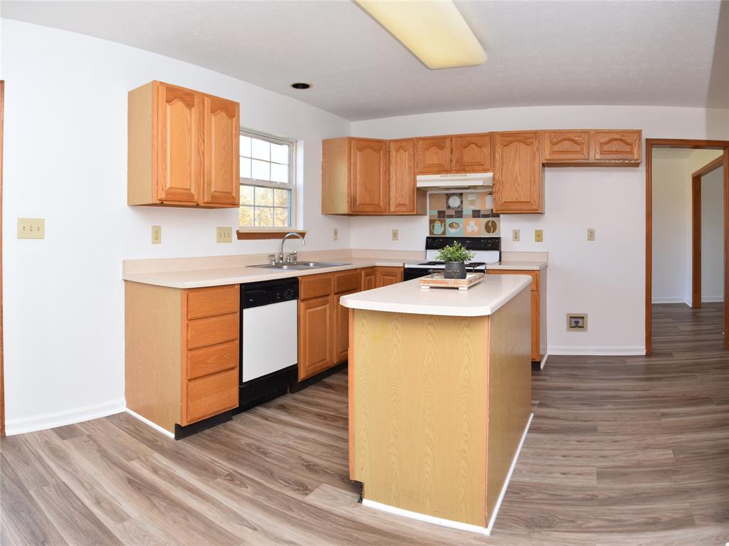 11066 Springtree Place Indianapolis, IN 46239 - Photo 15 of 37 Gallery Image 15