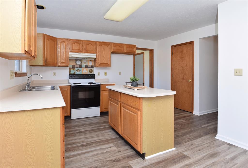 11066 Springtree Place Indianapolis, IN 46239 - Photo 16 of 37 Gallery Image 16