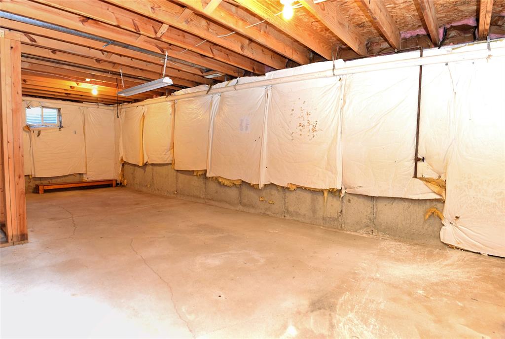 11066 Springtree Place Indianapolis, IN 46239 - Photo 31 of 37 Gallery Image 31